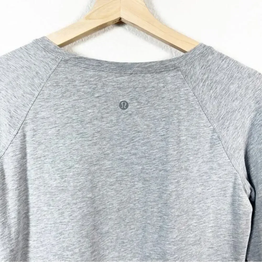 Lululemon Women’s Emerald Long Sleeve Top in‎ Heathered Medium Grey Size 6